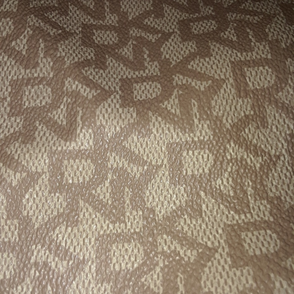 Purse - Picture 2 of 4